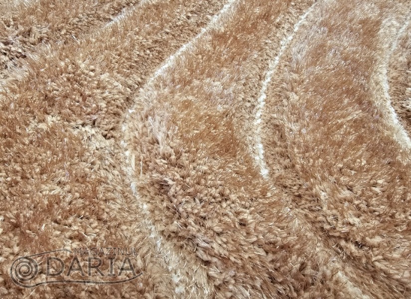 Traversă 3D SHAGGY GRANDE 323 camel