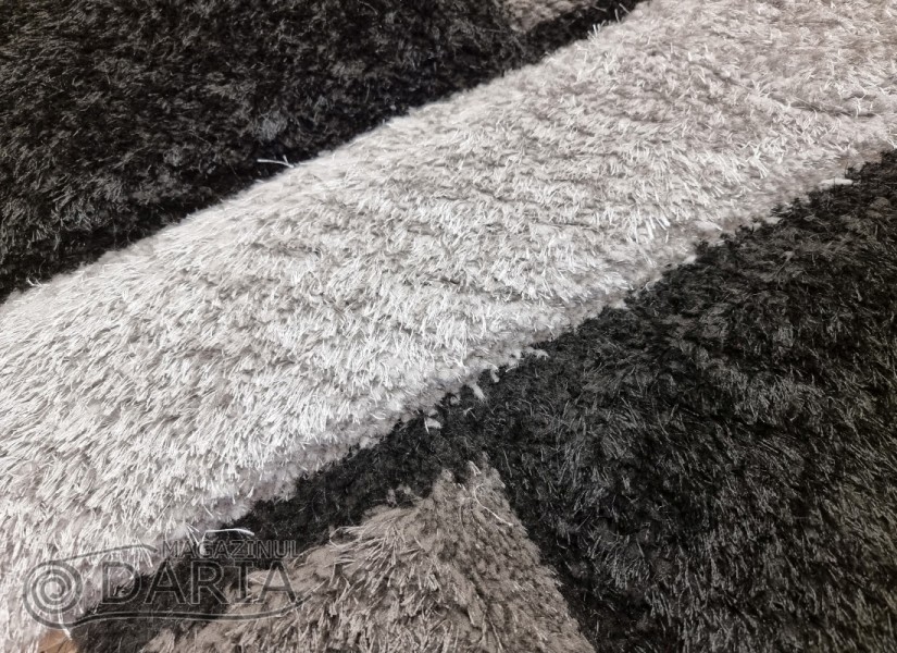 Traversă 3D SHAGGY GRANDE 720 black