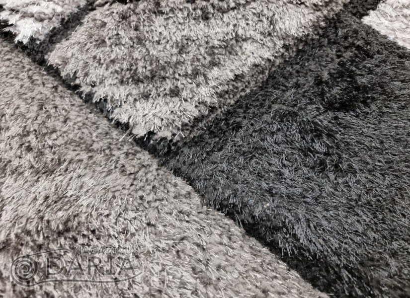 Traversă 3D SHAGGY GRANDE 720 black