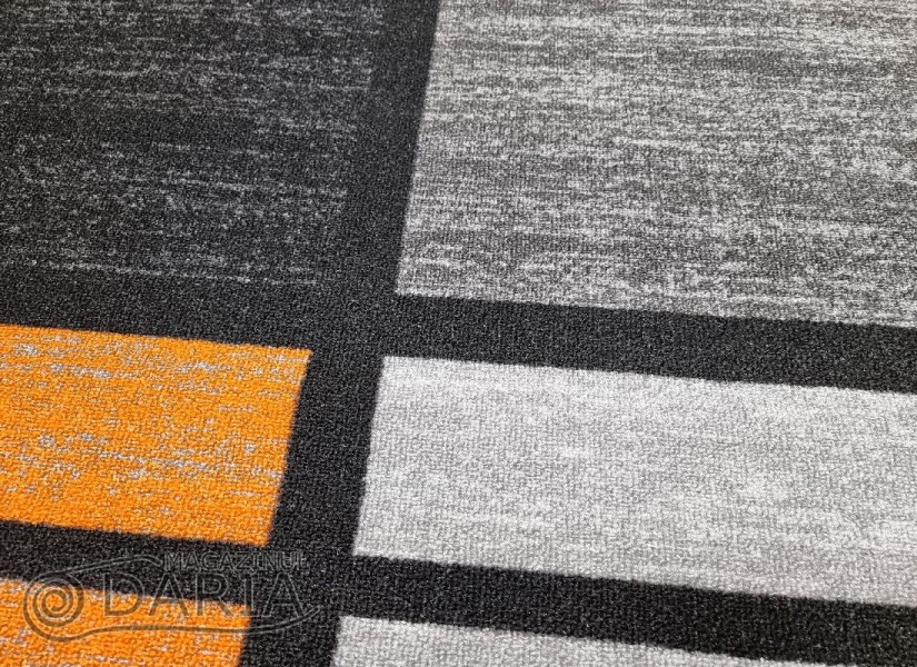 Covor tip mochetă ERIKA 8010 grey/orange