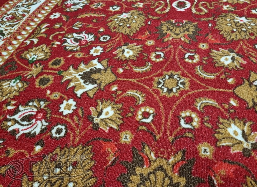 Covor tip mochetă ERIKA 8031 red